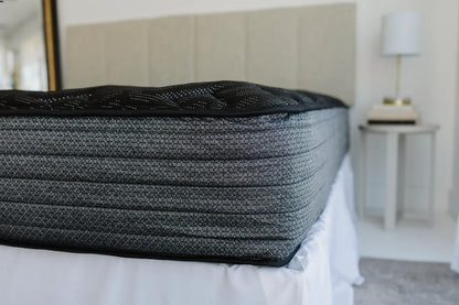 13" Deluxe Hybrid Mattress